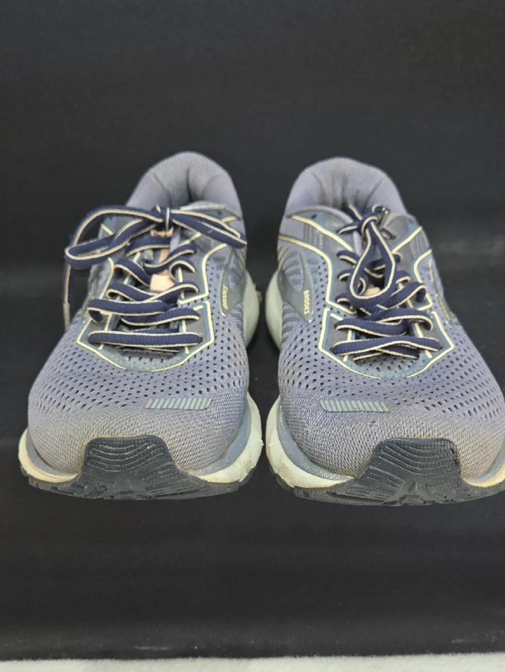 Brooks Women's Ghost 12 running shoe in a lavender-gray